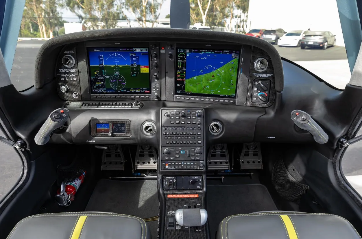 Cirrus Aircraft SR22T G6 CARBON - foto 2