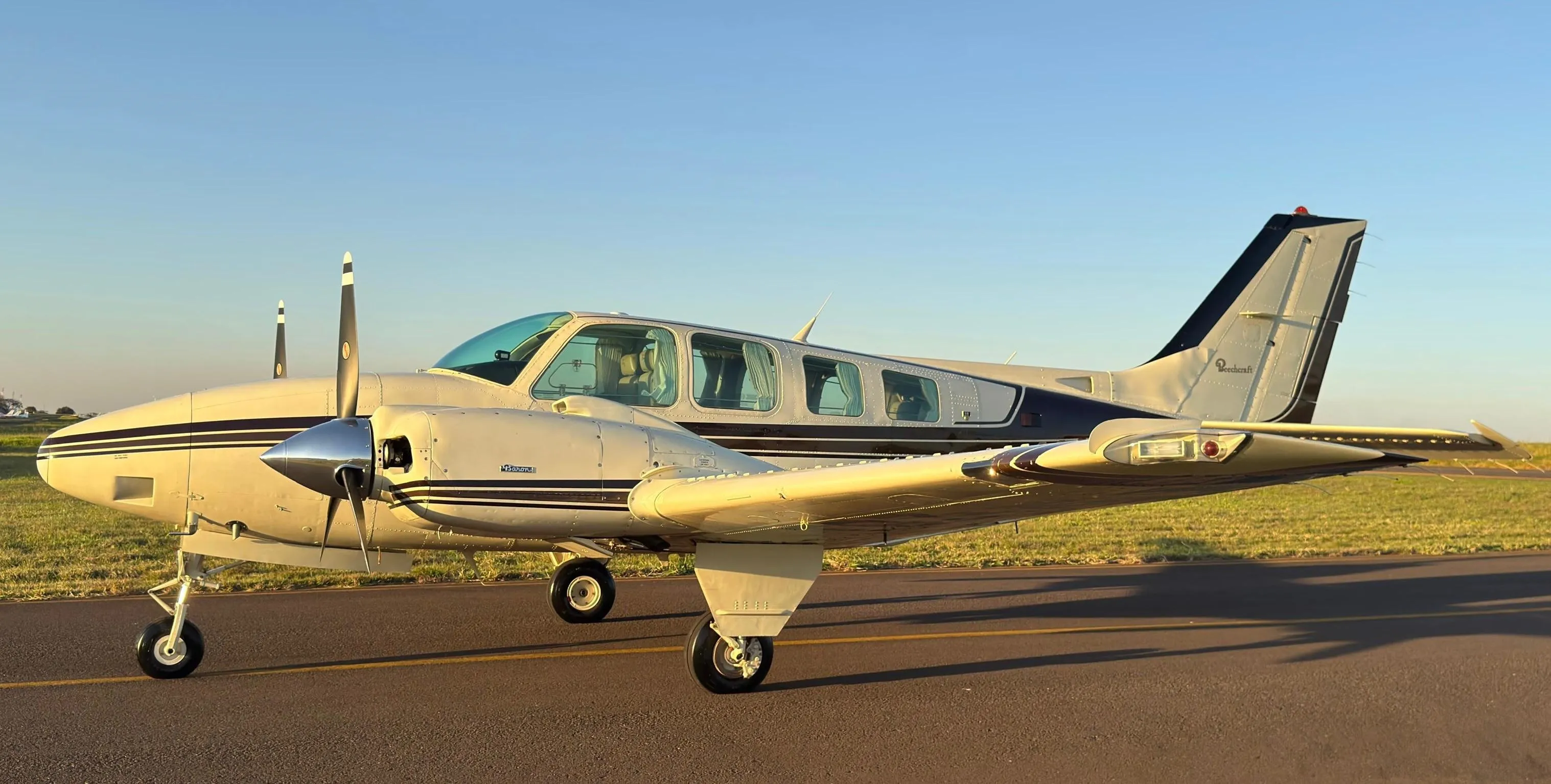 Beechcraft BARON 58