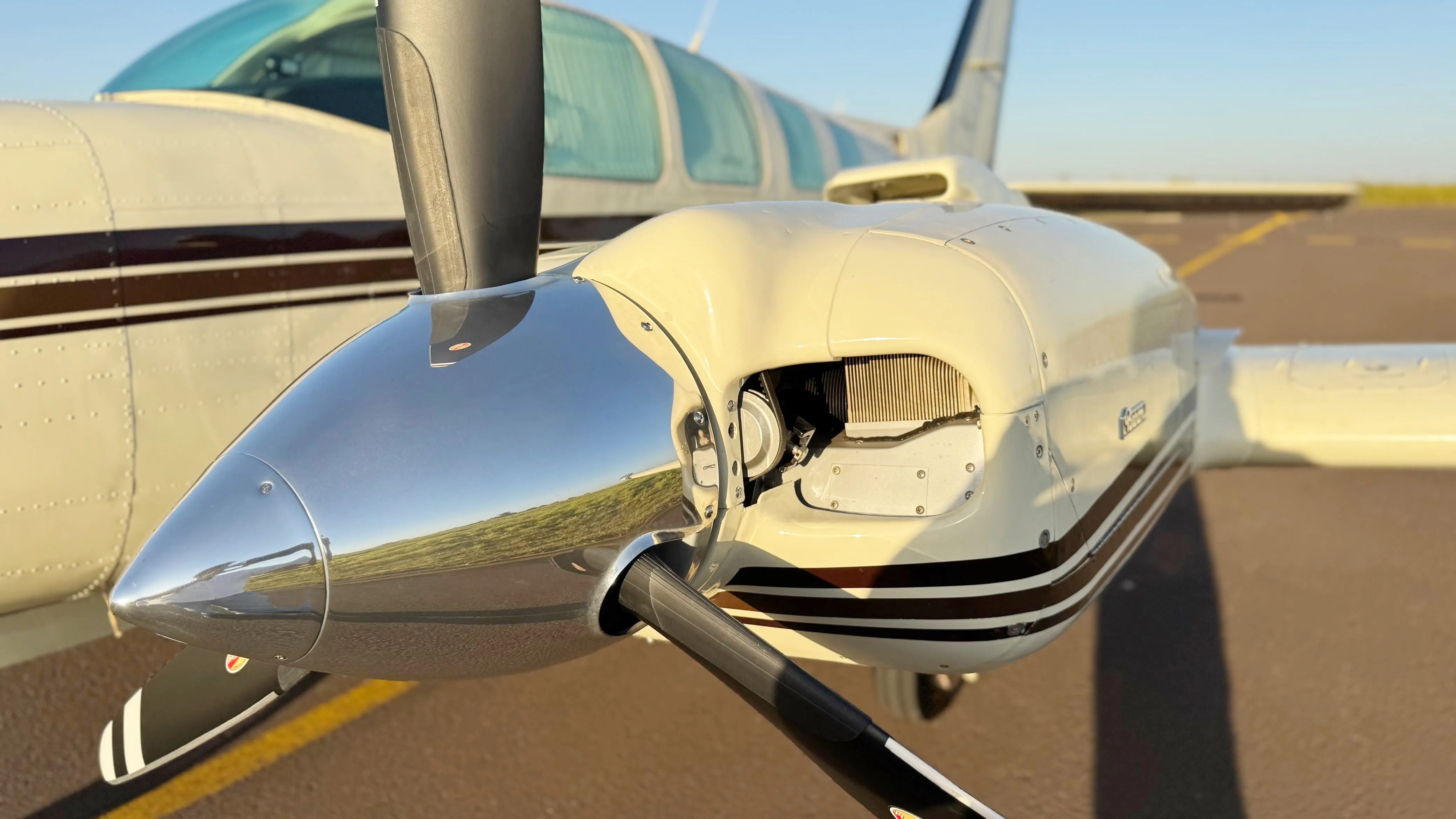 Beechcraft BARON 58 - foto 10