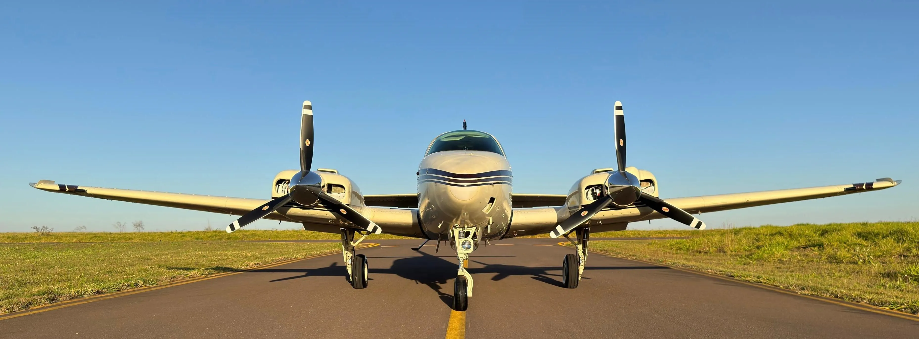 Beechcraft BARON 58 - foto 9
