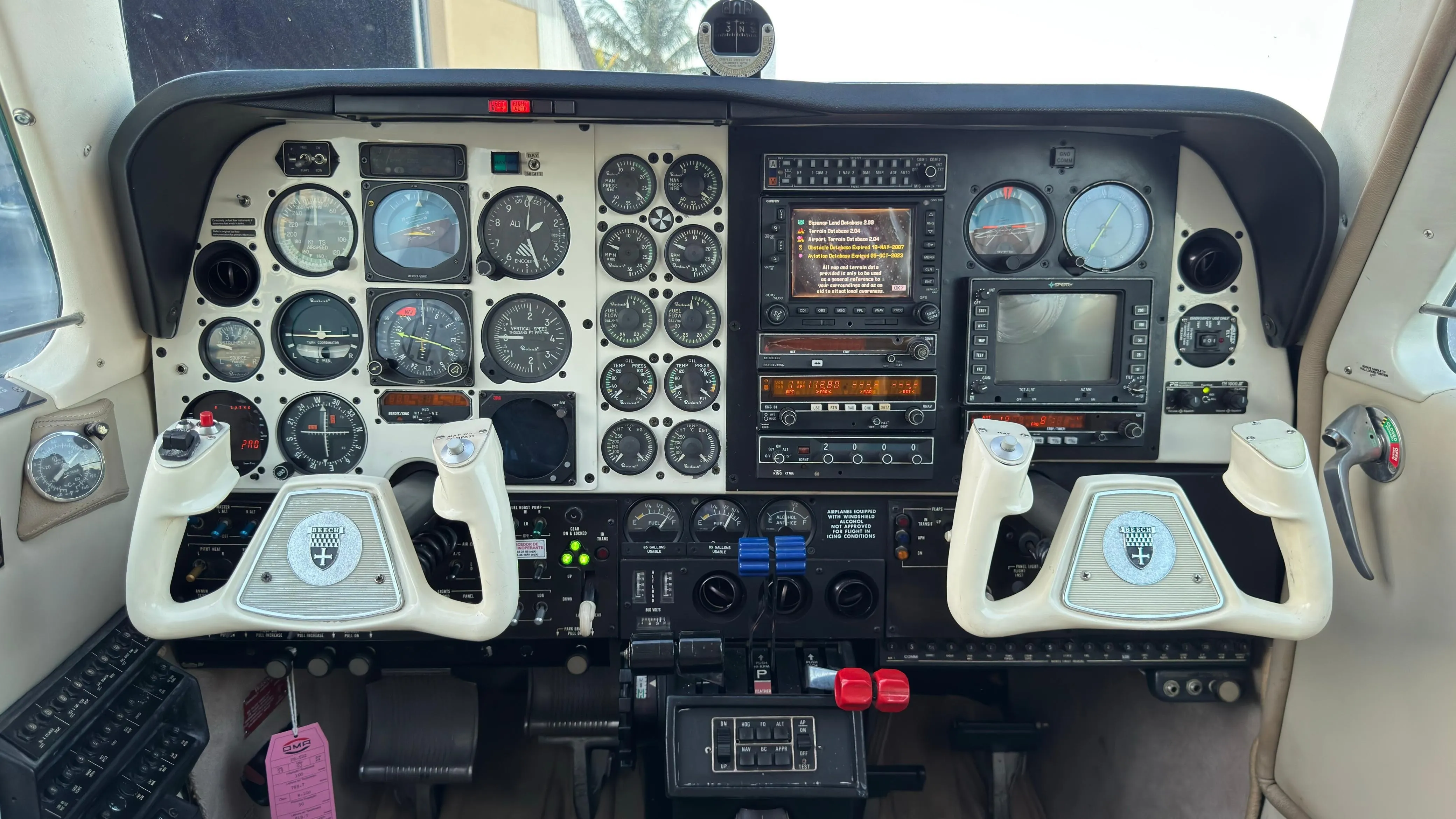 Beechcraft BARON 58 - foto 3