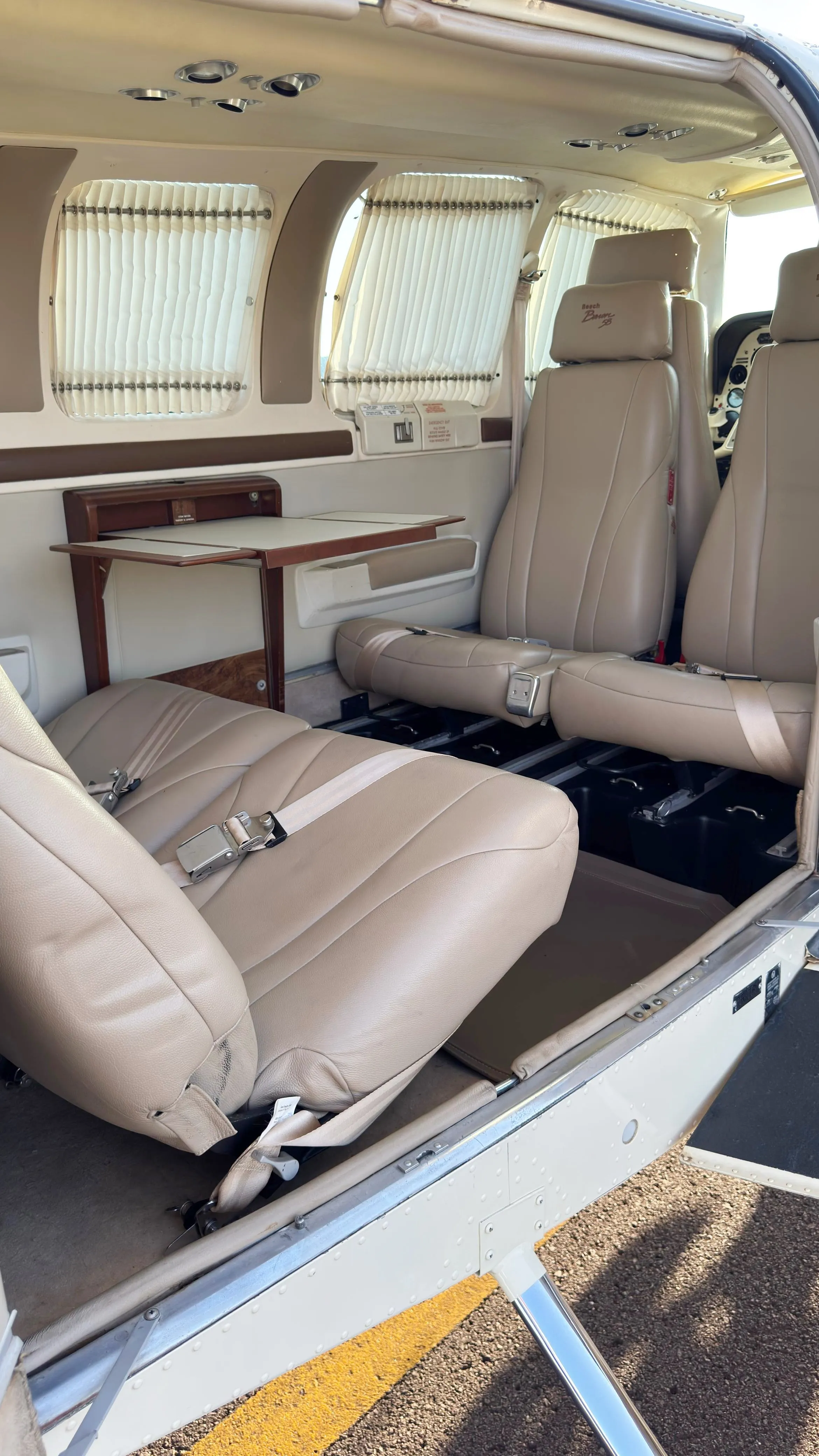 Beechcraft BARON 58 - foto 7