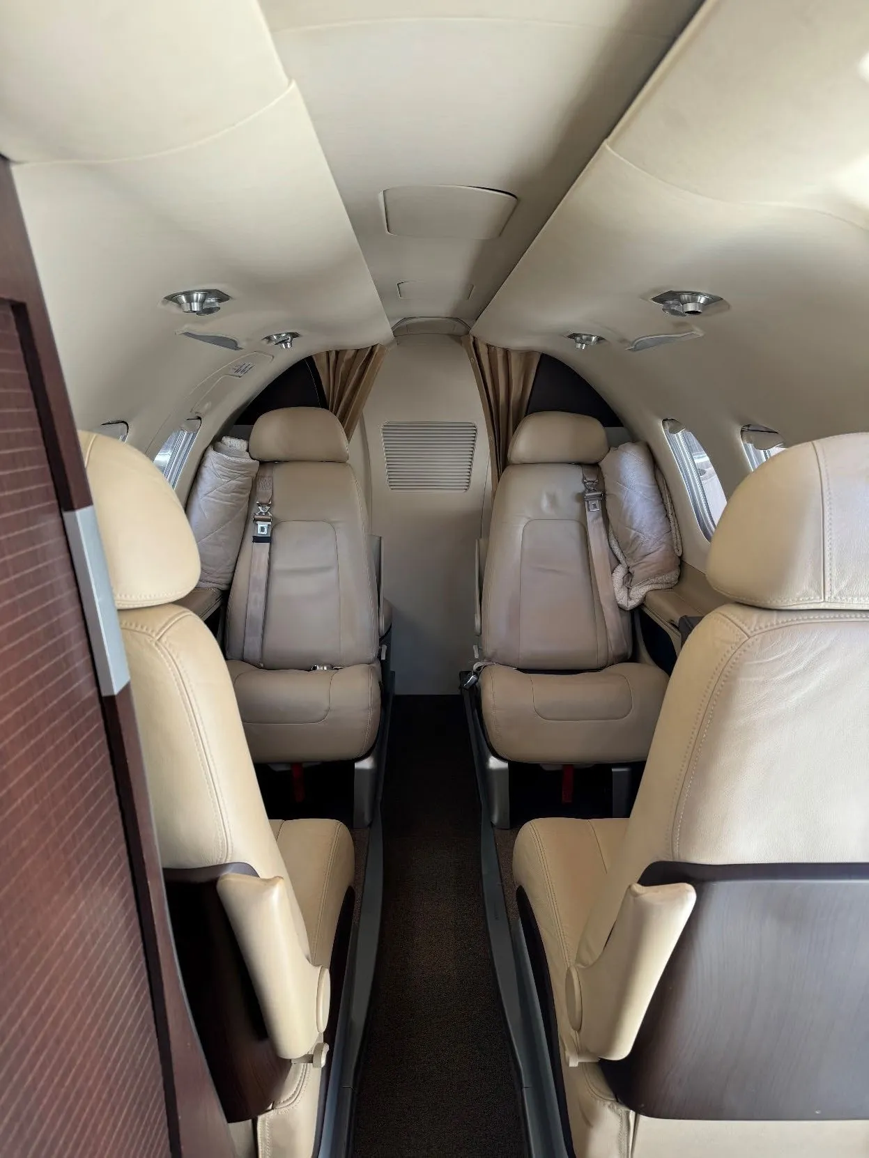 Embraer EMB 500 - PHENOM 100 - foto 5