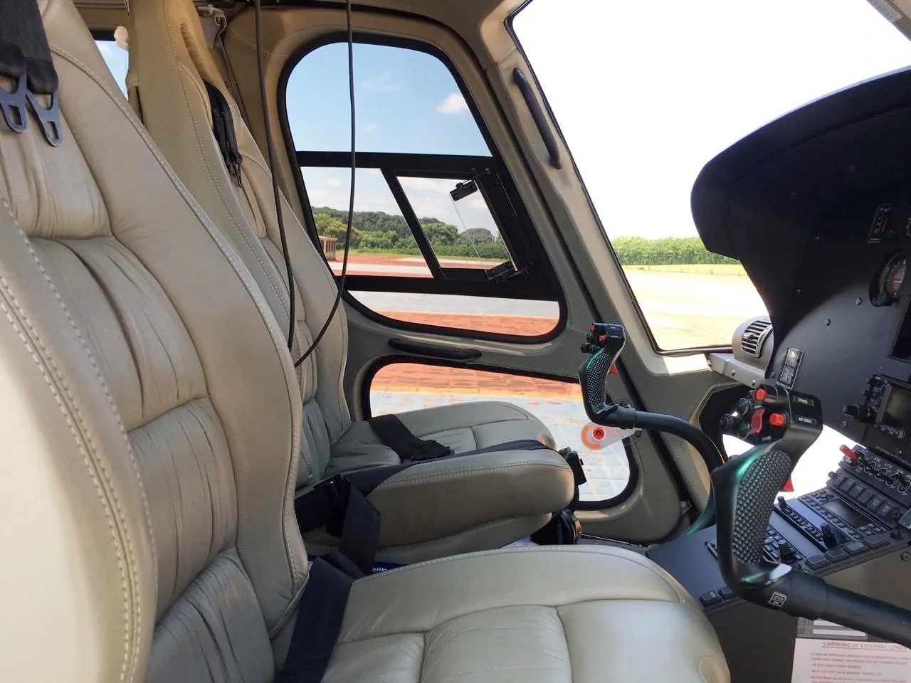 Airbus Helicopters AS350B3E - foto 5