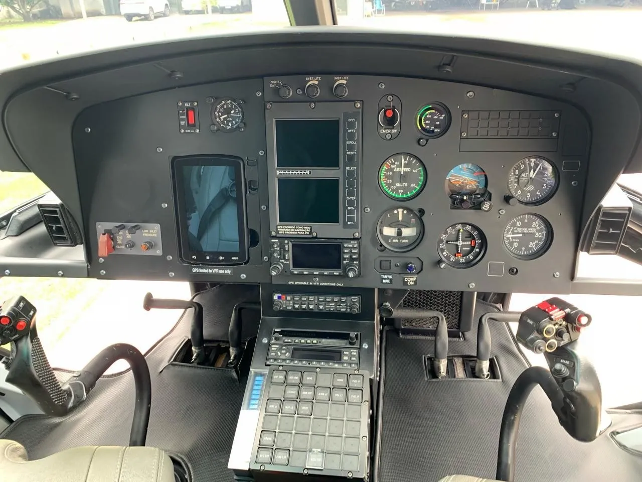 Airbus Helicopters AS350B2 - foto 4