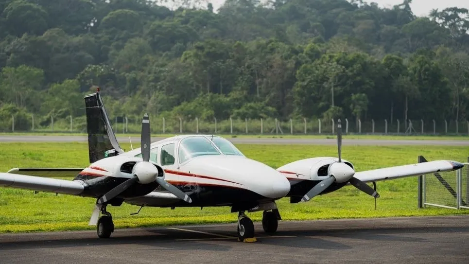 Embraer EMB-810C Seneca - foto 16