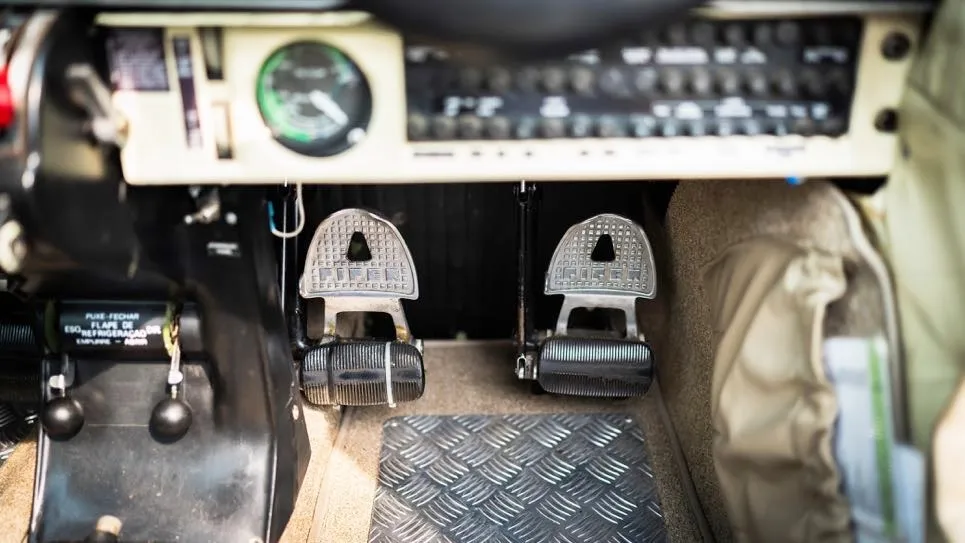 Embraer EMB-810C Seneca - foto 8