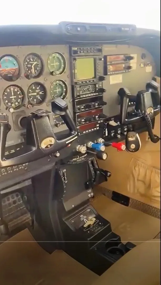 Cessna Aircraft 206H STATIONAIR - foto 6