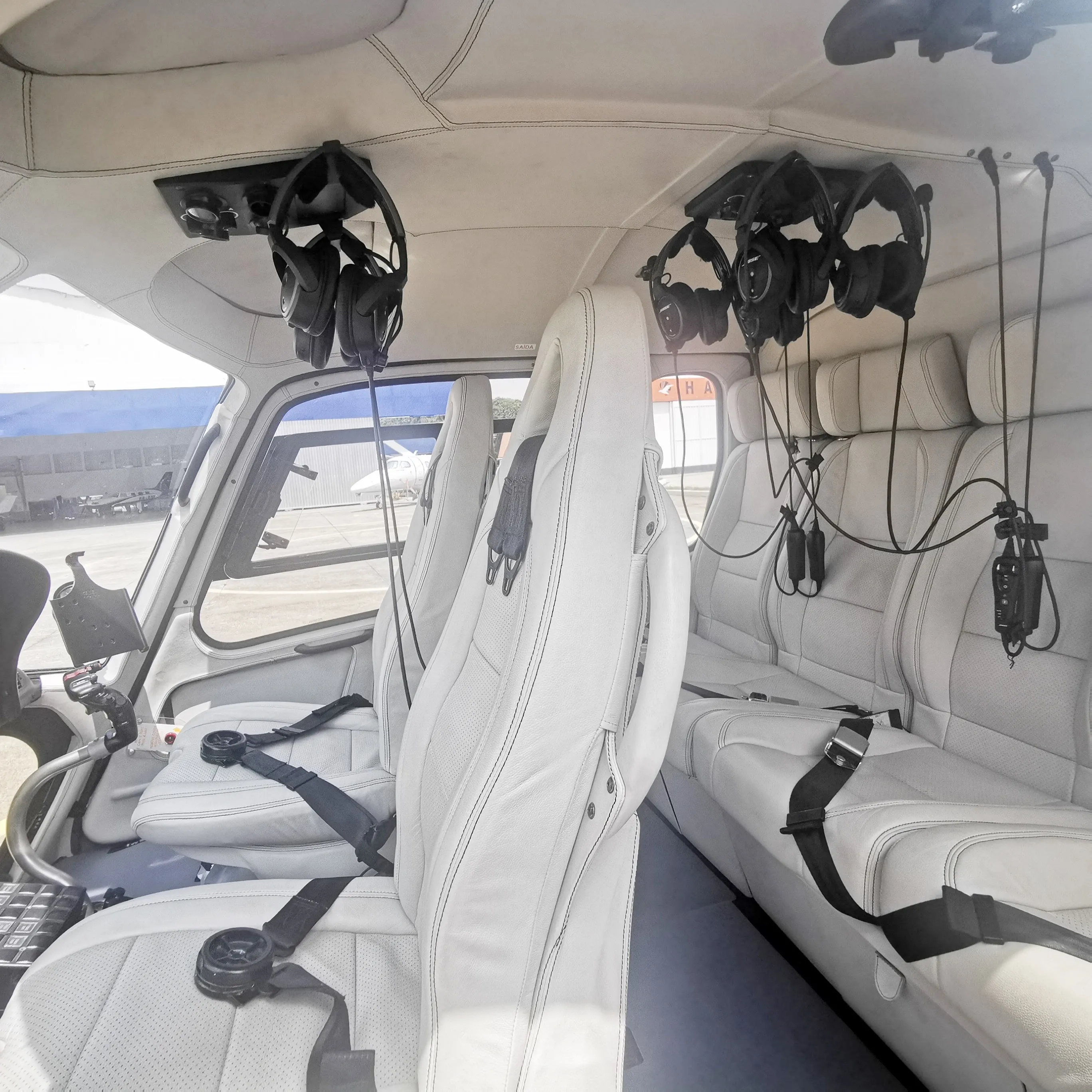 Airbus Helicopters AS350B - foto 12