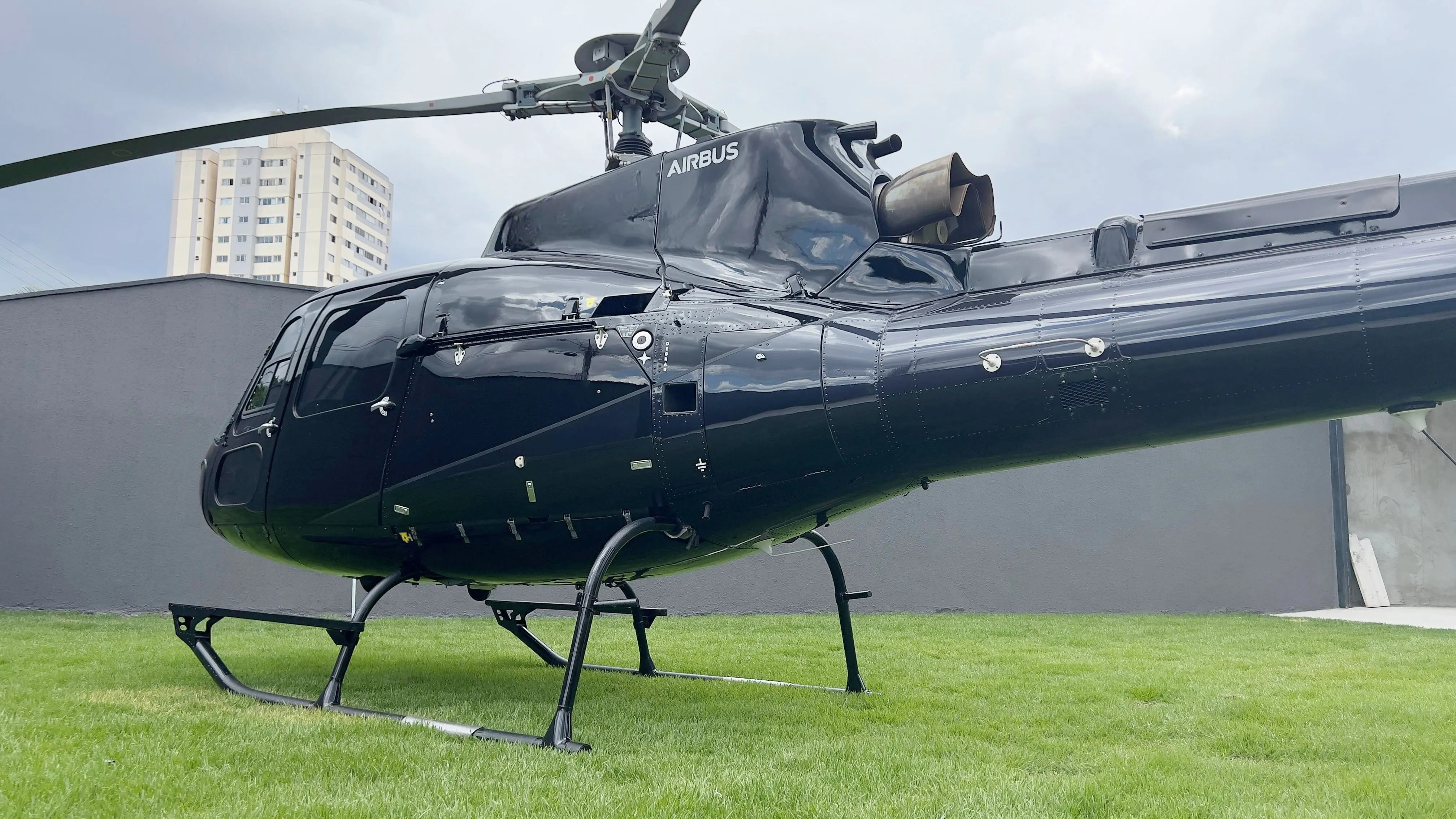Airbus Helicopters AS350B - foto 18