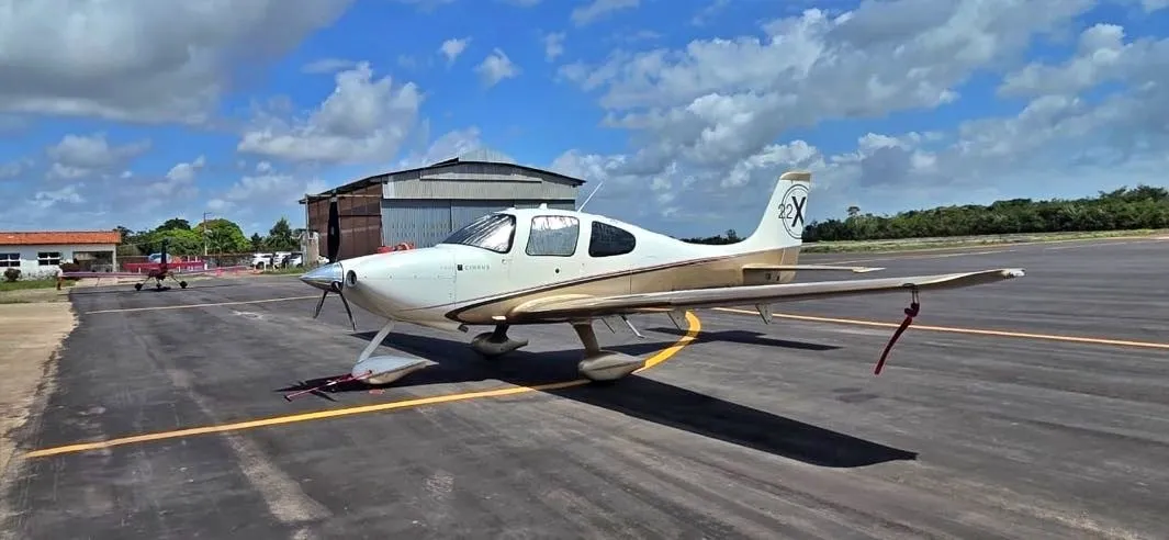 Cirrus Aircraft SR22 X - foto 3