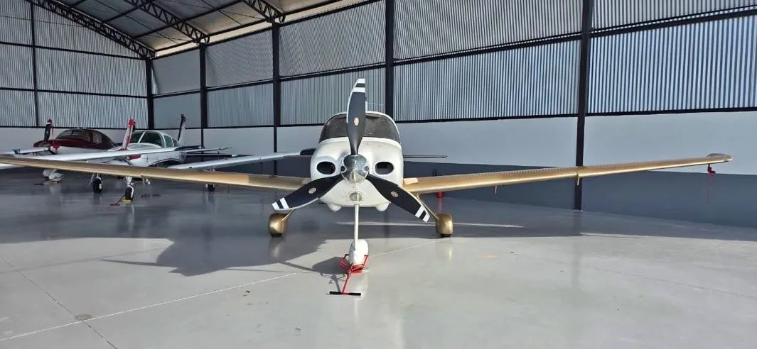 Cirrus Aircraft SR22 X - foto 6