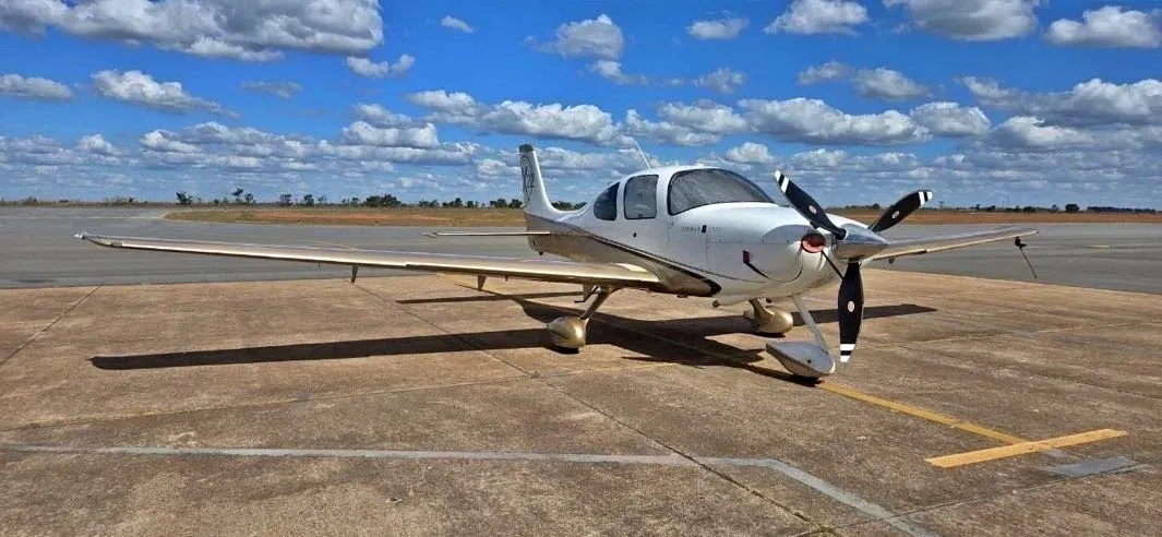 Cirrus Aircraft SR22 X - foto 4