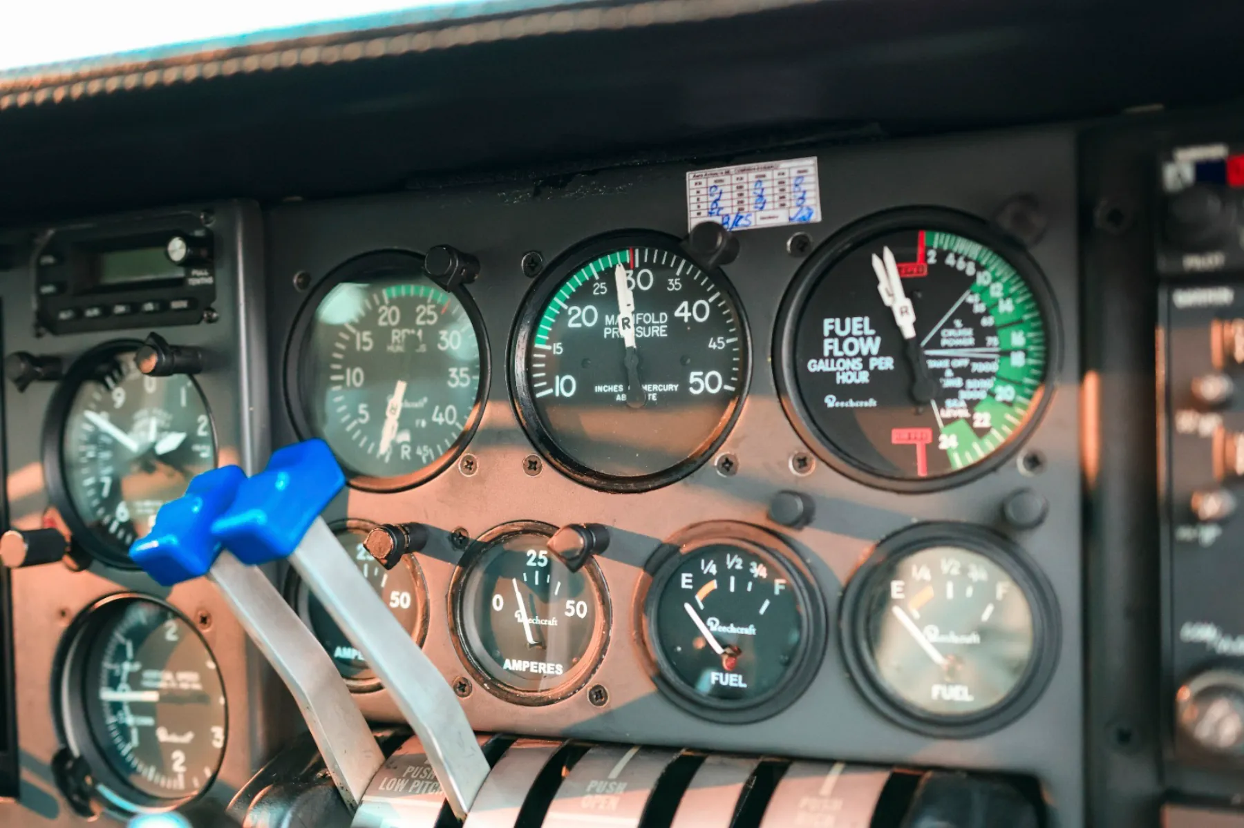 Beechcraft BARON 55 - foto 5