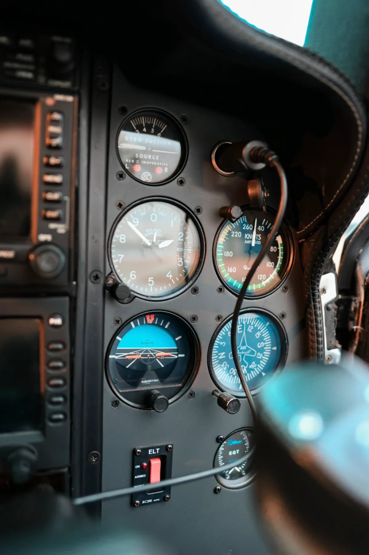 Beechcraft BARON 55 - foto 6