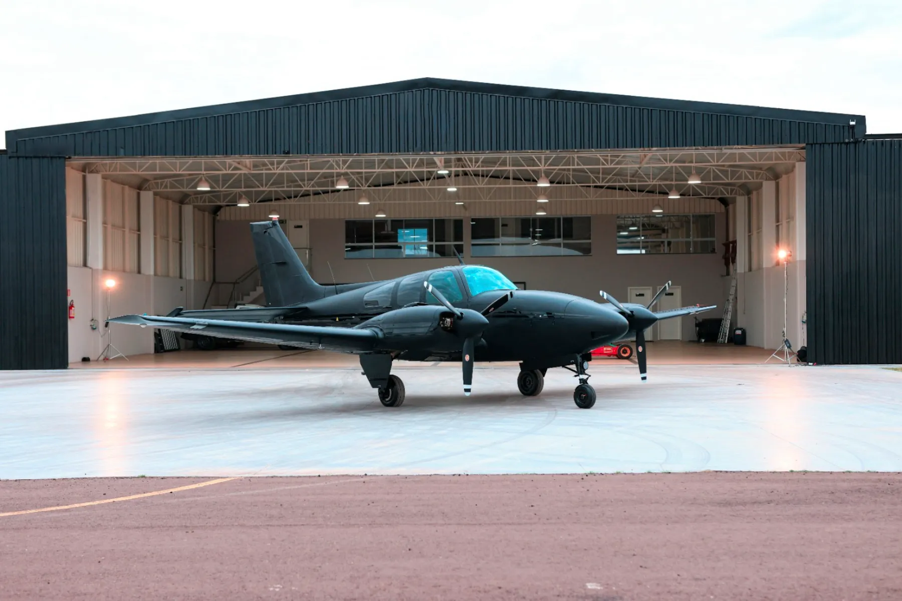 Beechcraft BARON 55 - foto 25