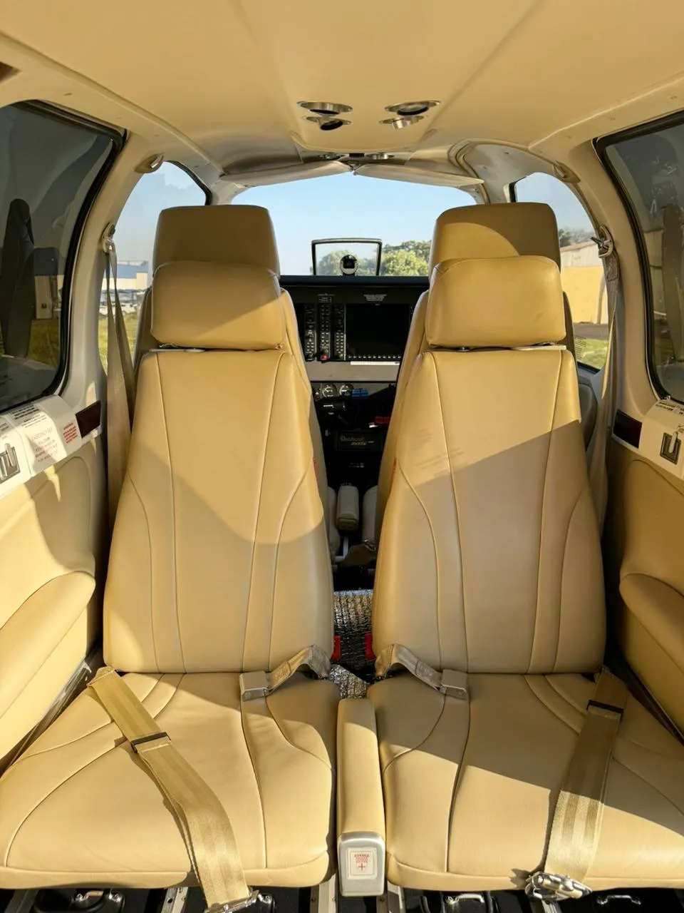BEACHCRAFT BARON G58 - foto 9