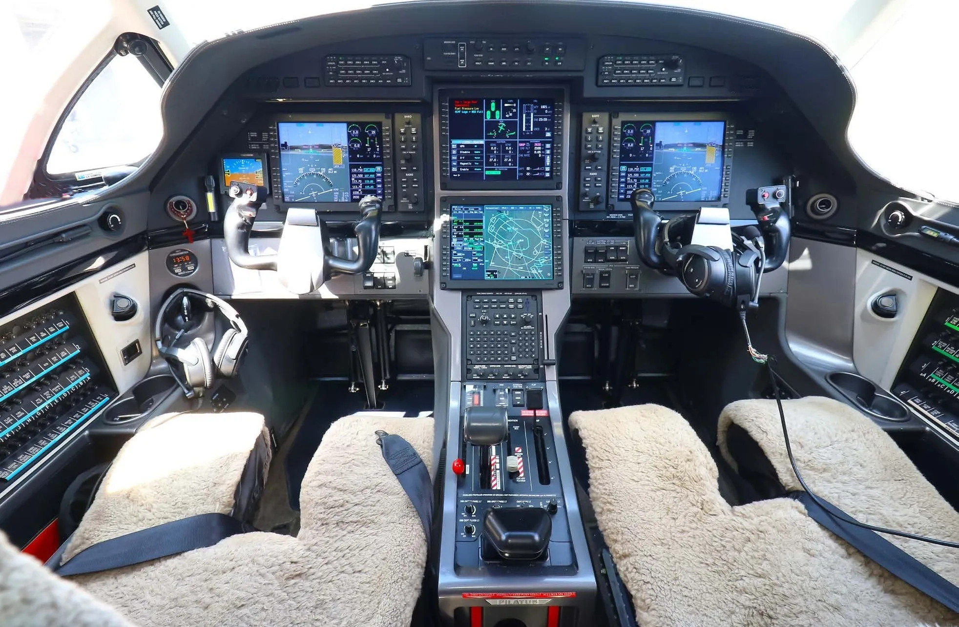 Pilatus PC-12/47E NG - foto 3