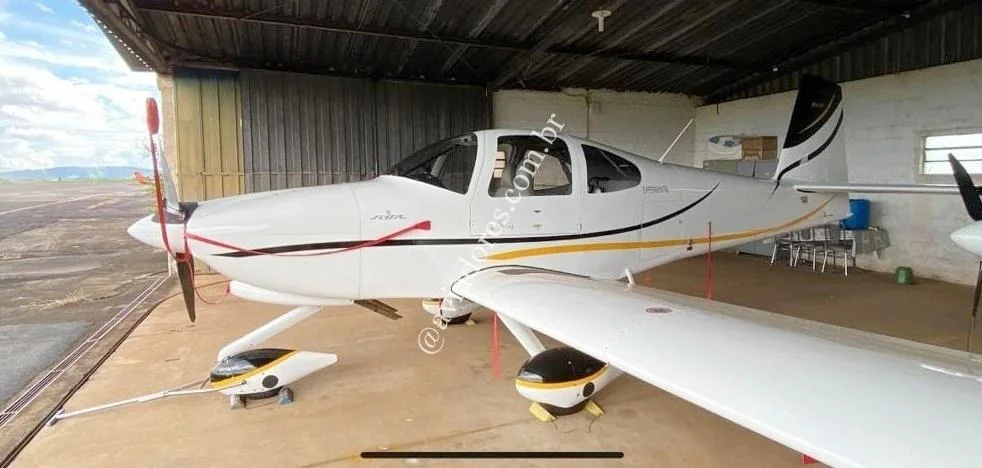Vans Aircraft RV-10 - foto 9