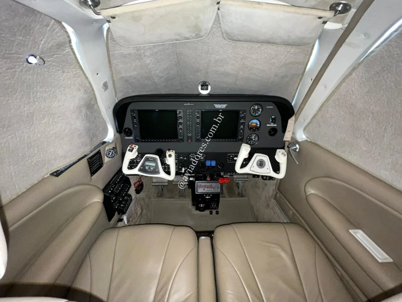 BEACHCRAFT BARON G58 - foto 13
