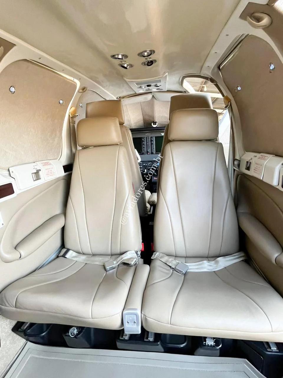 BEACHCRAFT BARON G58 - foto 8