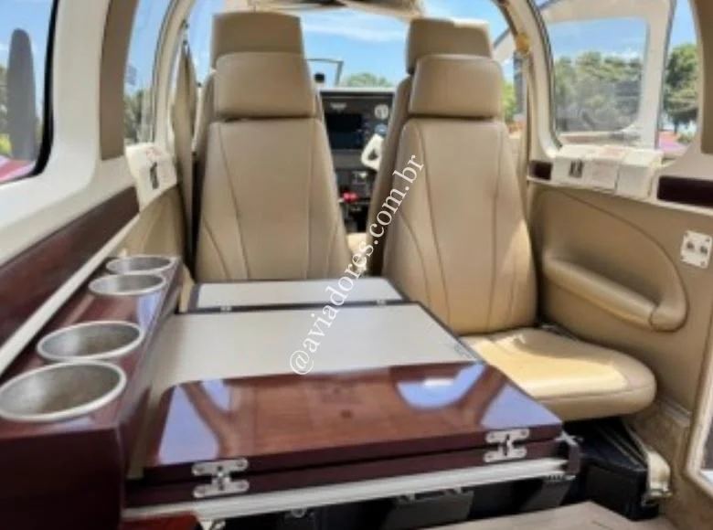 BEACHCRAFT BARON G58 - foto 10