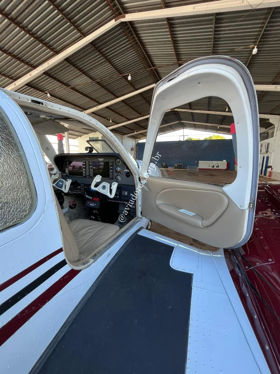 BEACHCRAFT BARON G58 - foto 5