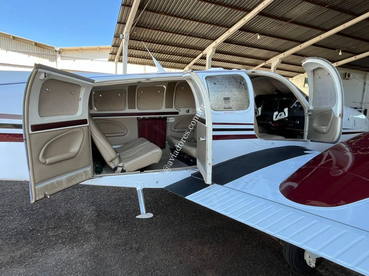 BEACHCRAFT BARON G58 - foto 6