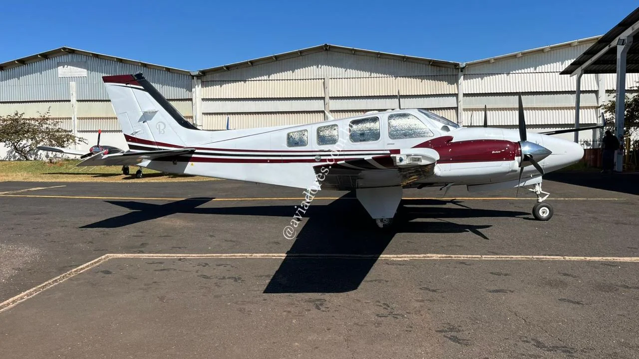 BEACHCRAFT BARON G58 - foto 16