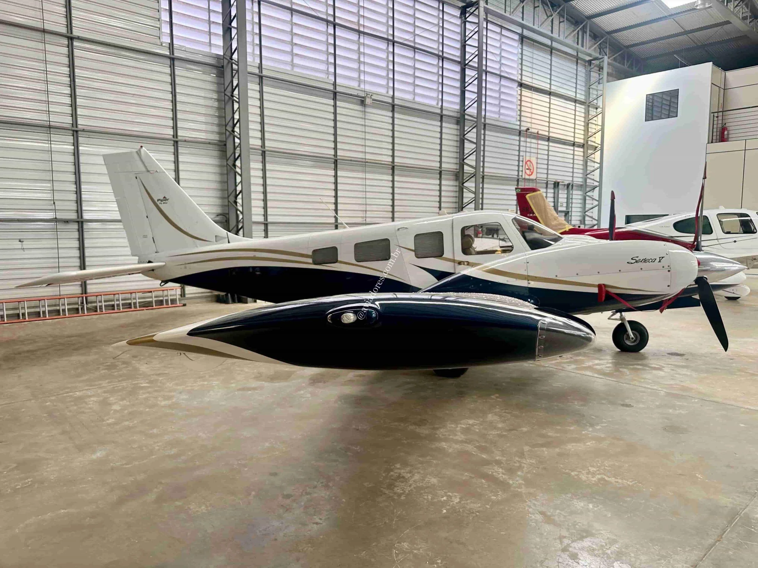 Piper Aircraft PA-34-220T - SENECA V - foto 21