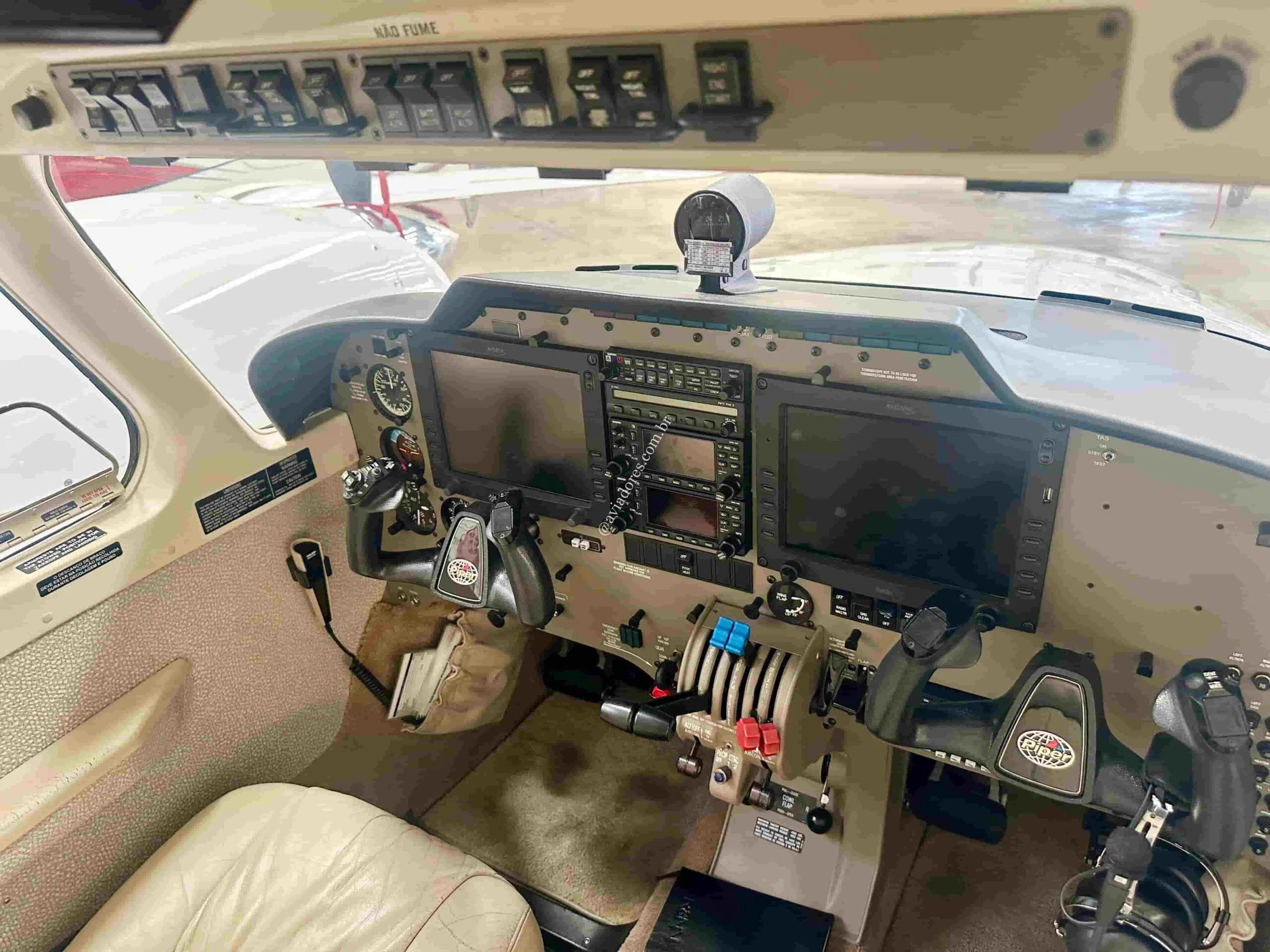 Piper Aircraft PA-34-220T - SENECA V - foto 18