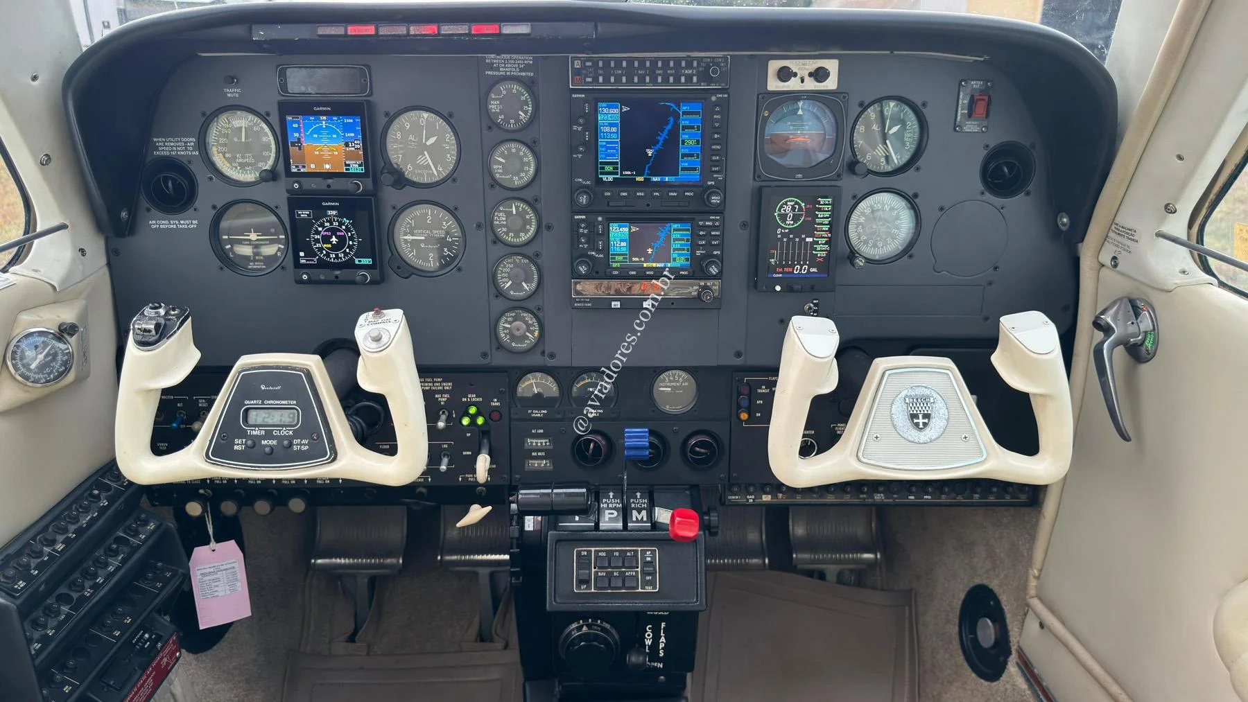 BEECHCRAFT CORPORATION BONANZA A36 - foto 11