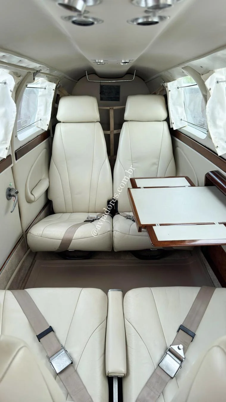 BEECHCRAFT CORPORATION BONANZA A36 - foto 7