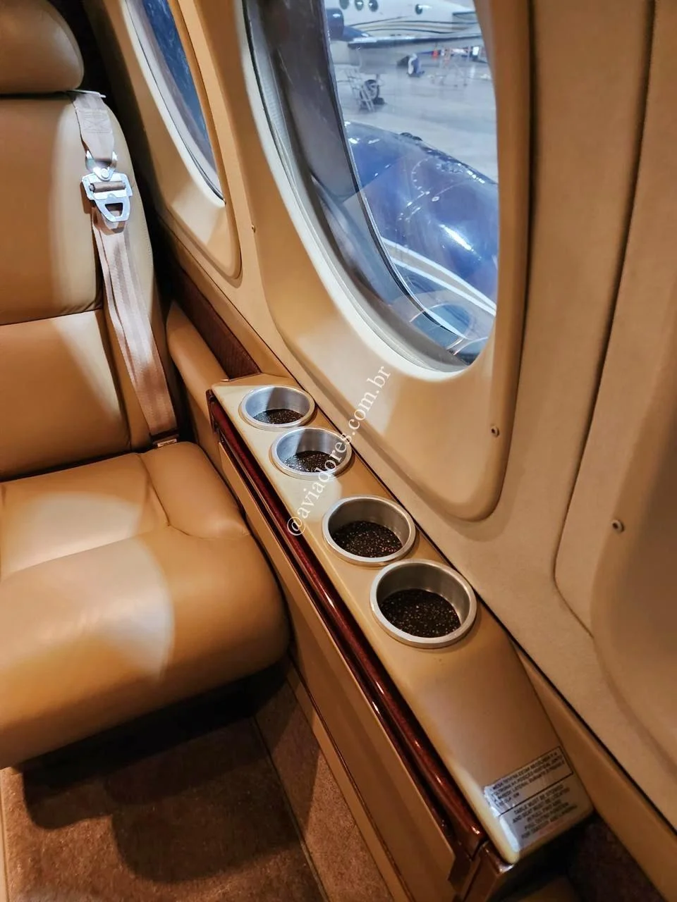 BEECHCRAFT CORPORATION KING AIR C90 GTI - foto 7