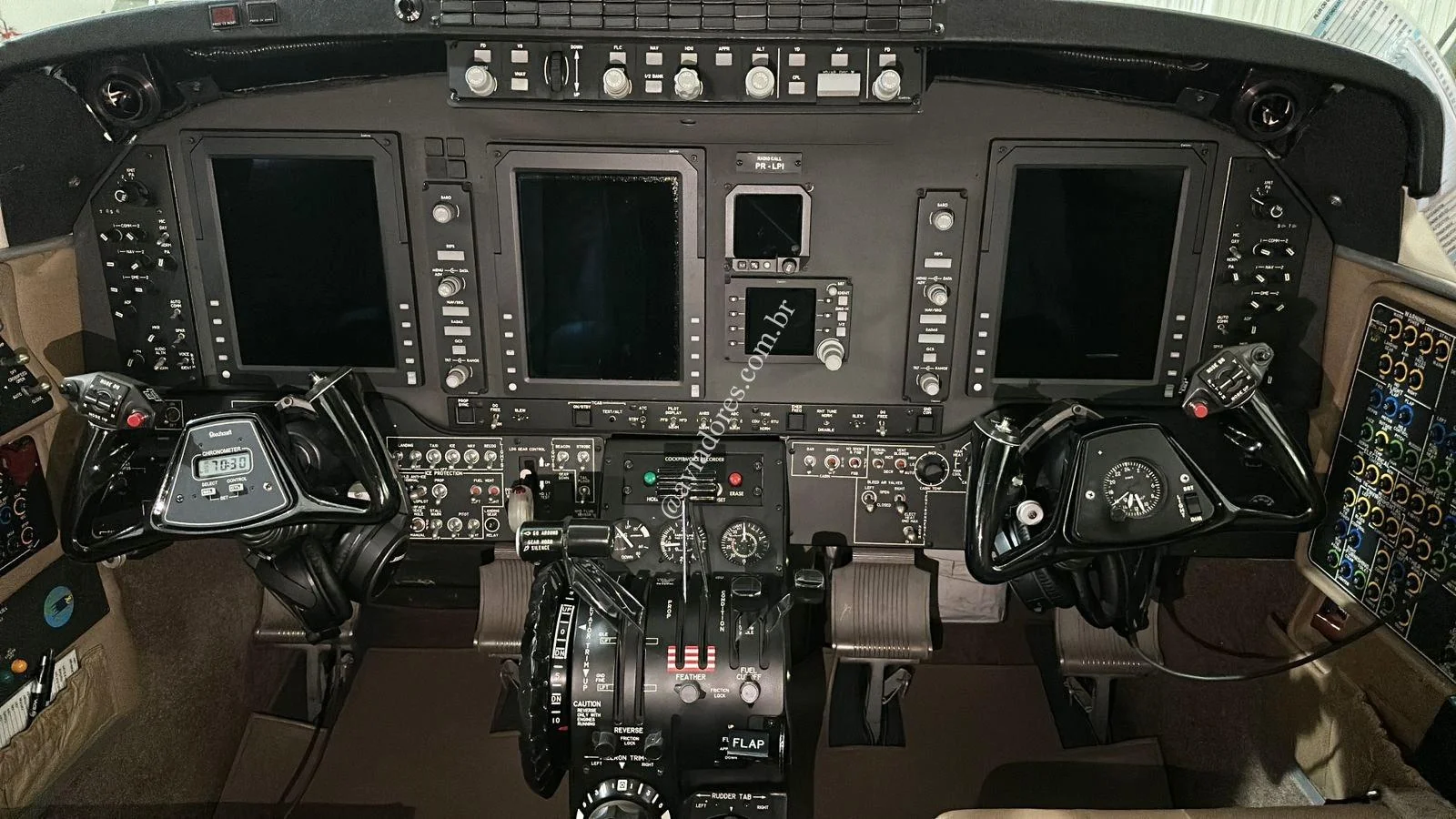 BEECHCRAFT CORPORATION KING AIR C90 GTI - foto 3