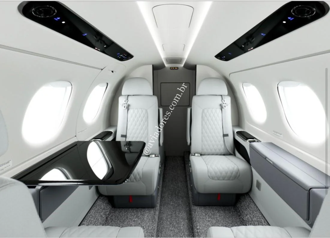 Embraer EMB 500 - PHENOM 100EX - foto 10