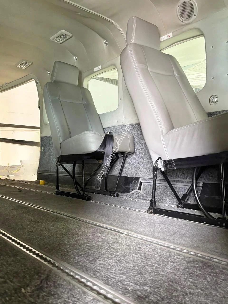 Cessna Aircraft 208B GRAND CARAVAN - foto 4