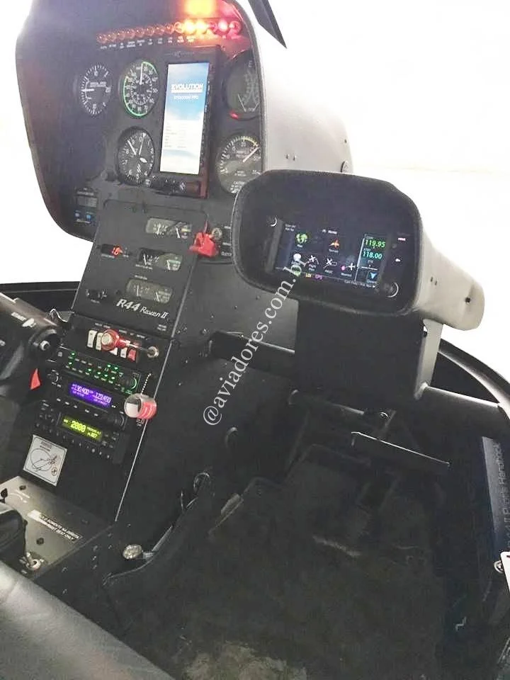 Robinson Helicopter R44 RAVEN II - foto 5