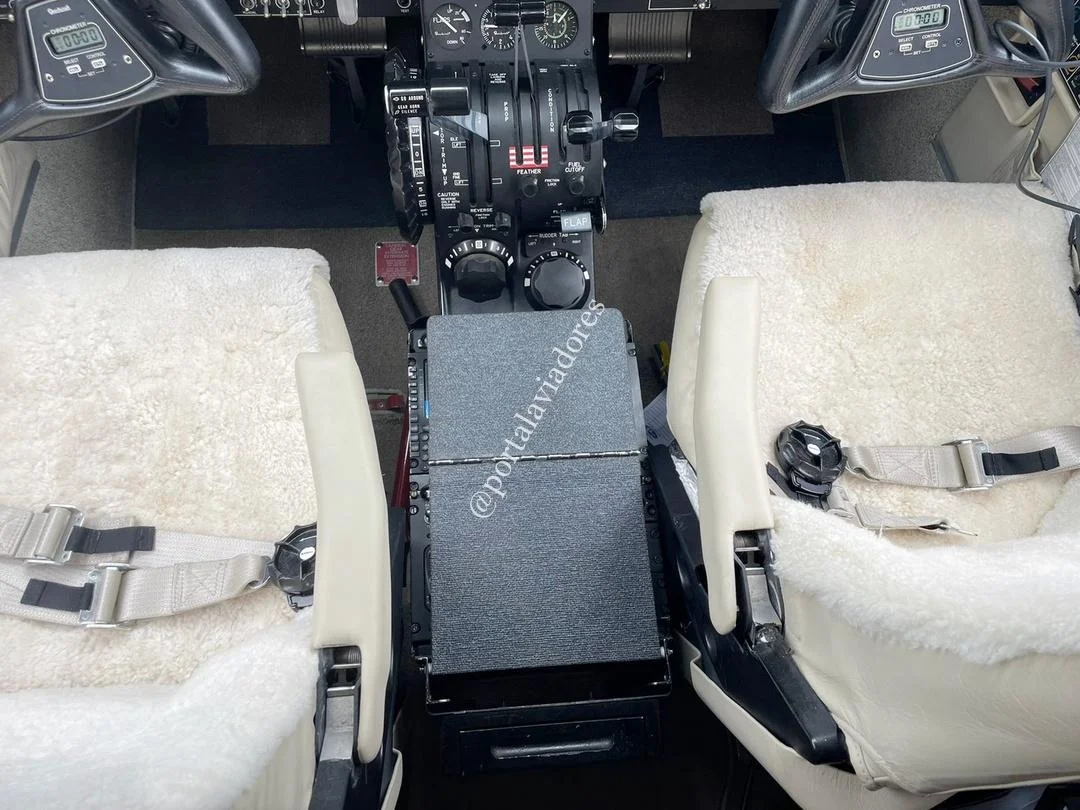 BEECHCRAFT CORPORATION KING AIR C90 GTI - foto 5