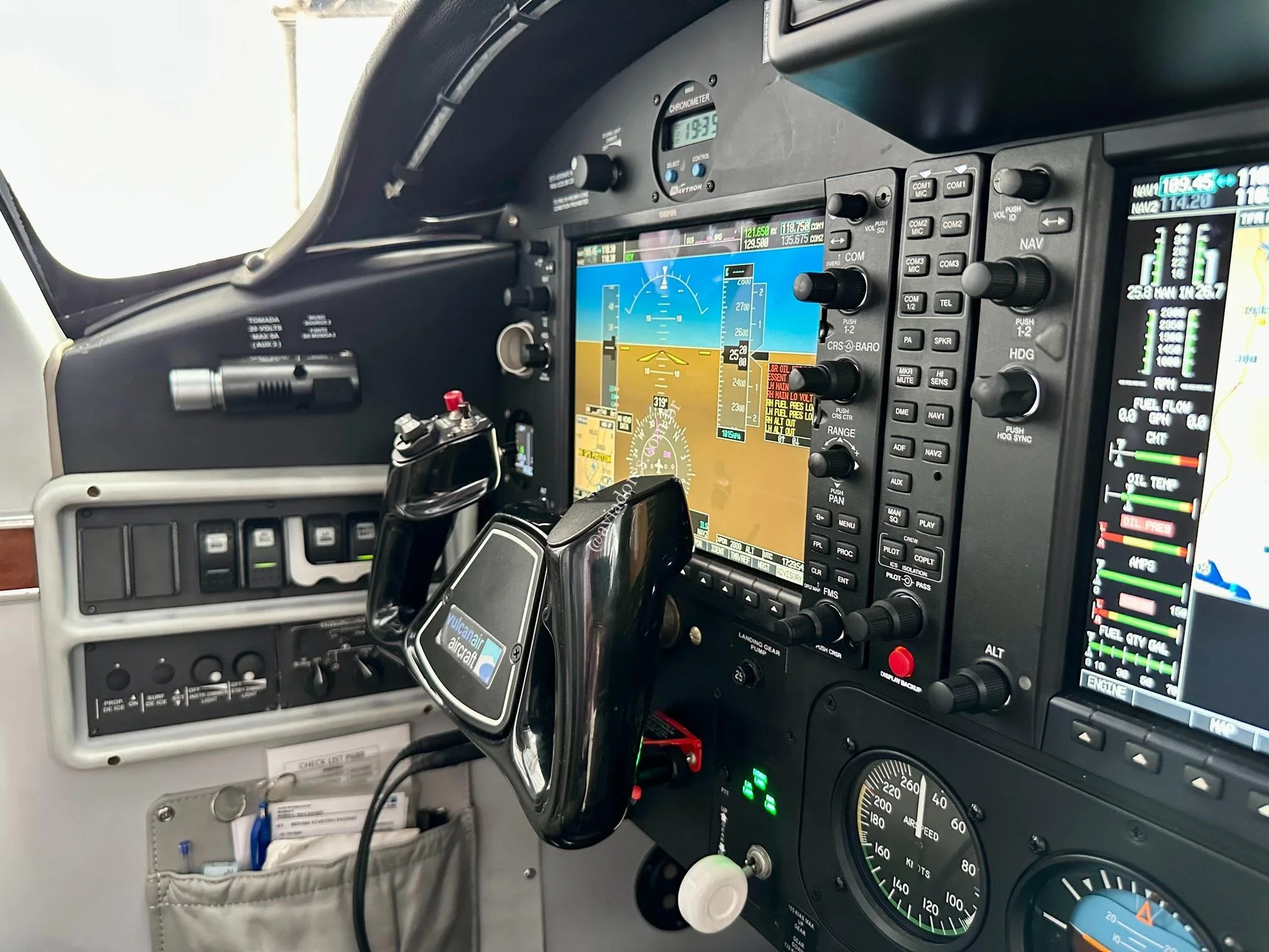 Vulcanair P68R - foto 3