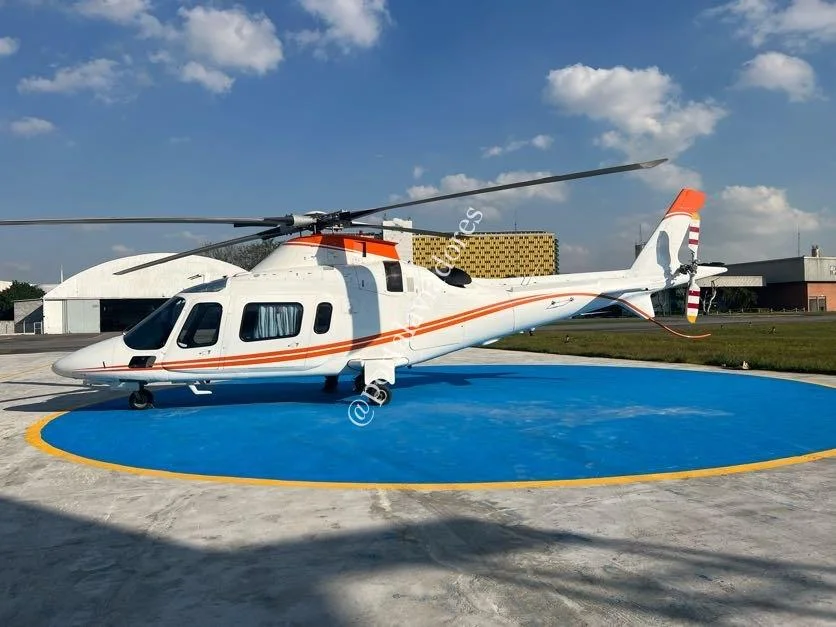 AGUSTA WESTLAND A109E POWER - foto 13