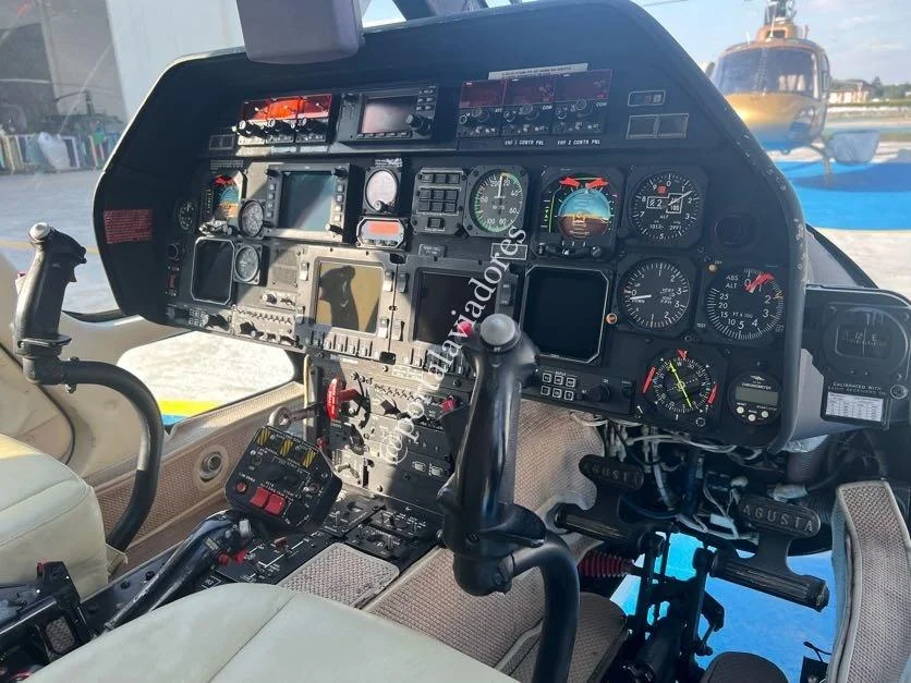 AGUSTA WESTLAND A109E POWER - foto 2