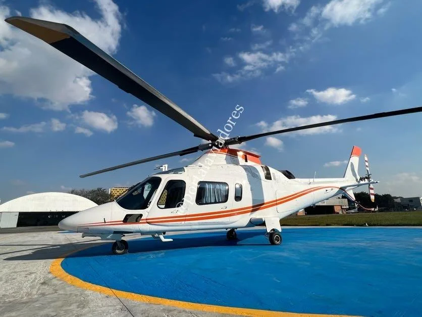 AGUSTA WESTLAND A109E POWER - foto 9