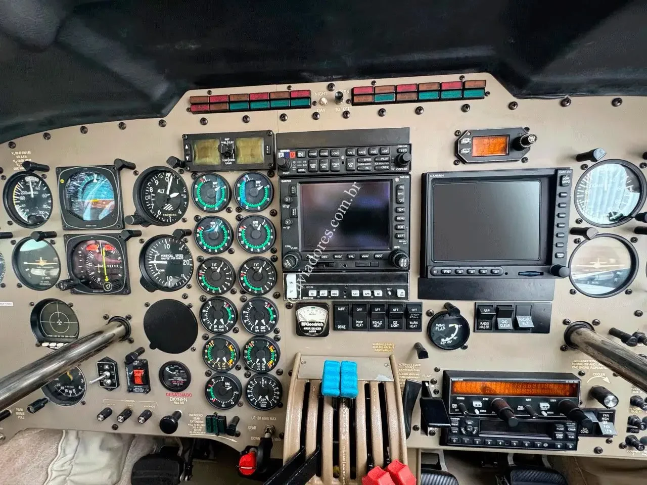 Piper Aircraft PA-34-220T - SENECA V - foto 15