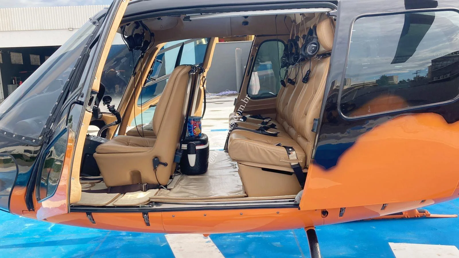 Airbus Helicopters AS350B2 - foto 2
