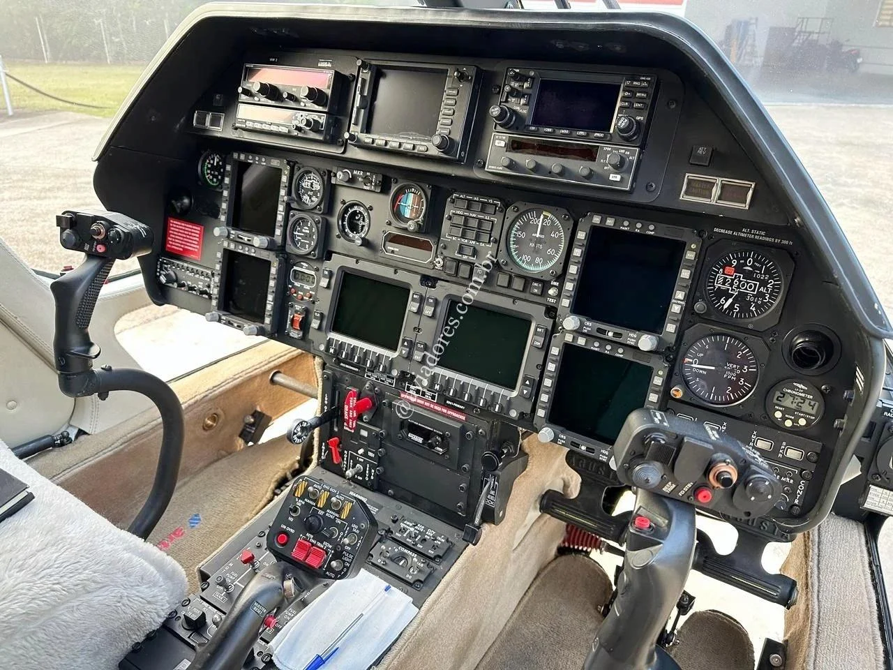 AGUSTA WESTLAND A109E POWER - foto 4