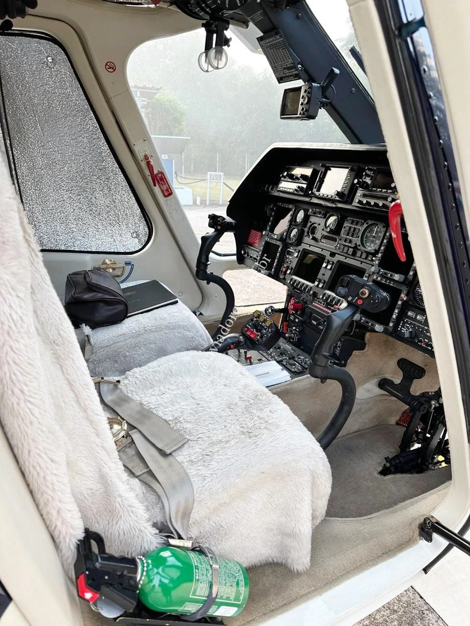AGUSTA WESTLAND A109E POWER - foto 3