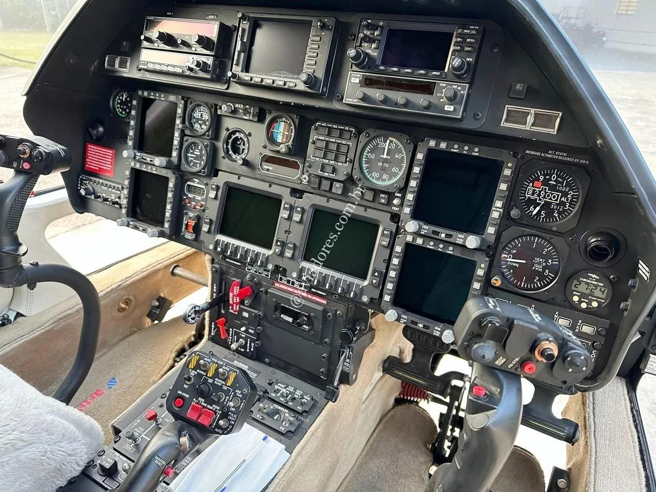 AGUSTA WESTLAND A109E POWER - foto 2