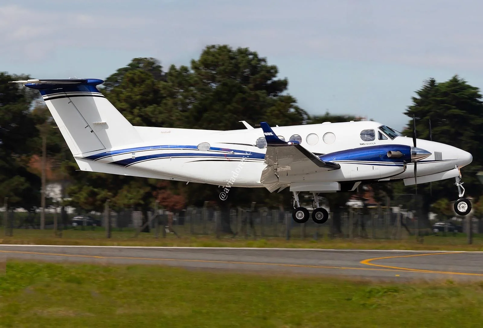 BEECHCRAFT CORPORATION KING AIR 260 - foto 3