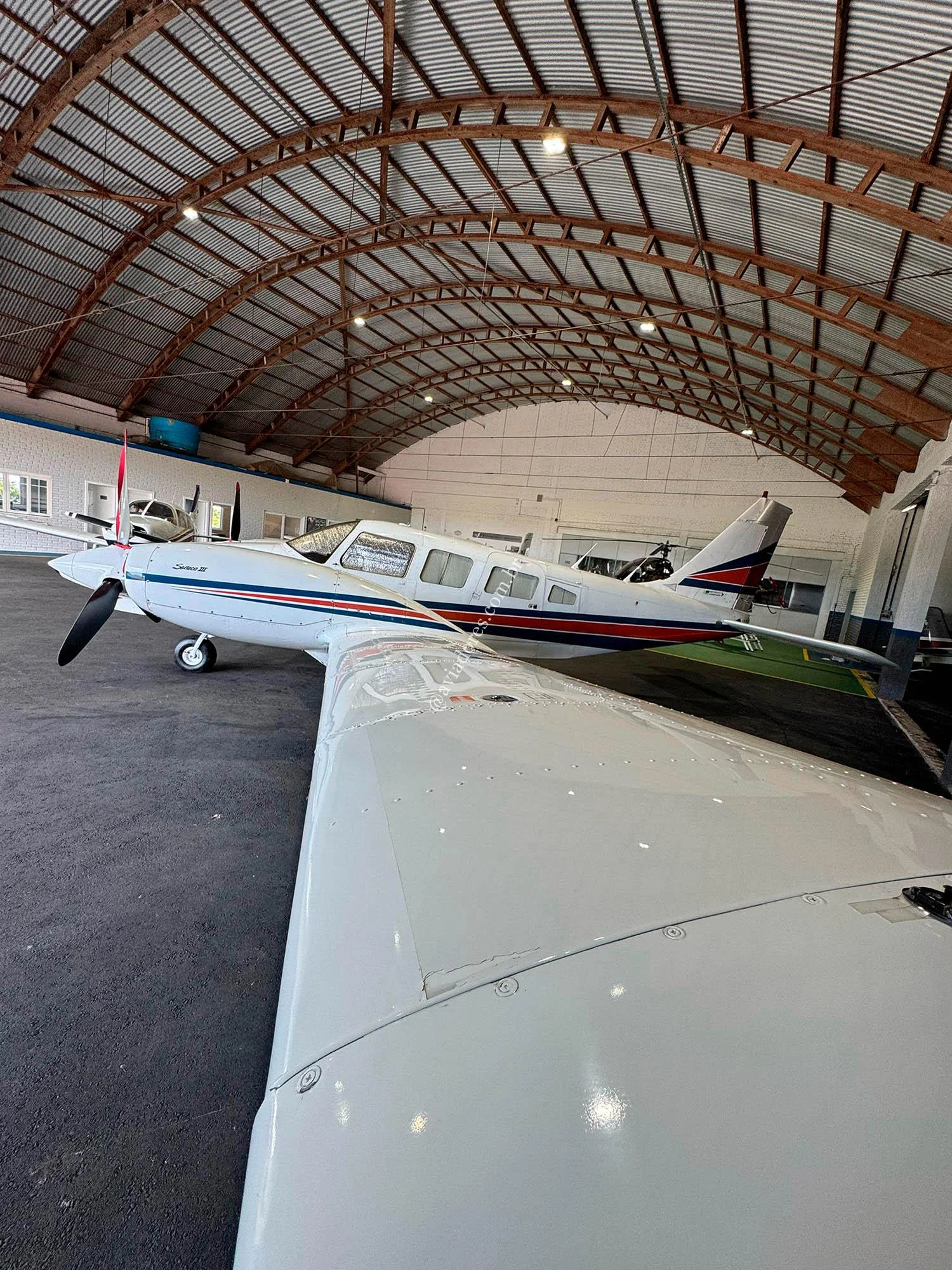 Embraer EMB-810D SENECA III - foto 19